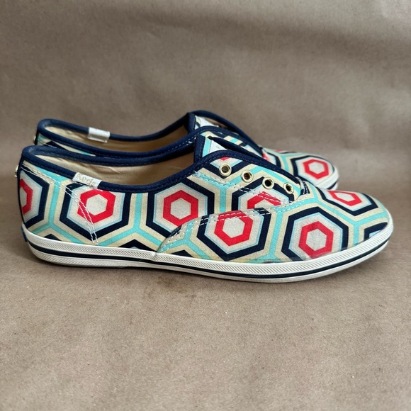 Keds x Kate Spade New York geometric patterned slip on sneakers. Size 7 - Picture 2 of 9